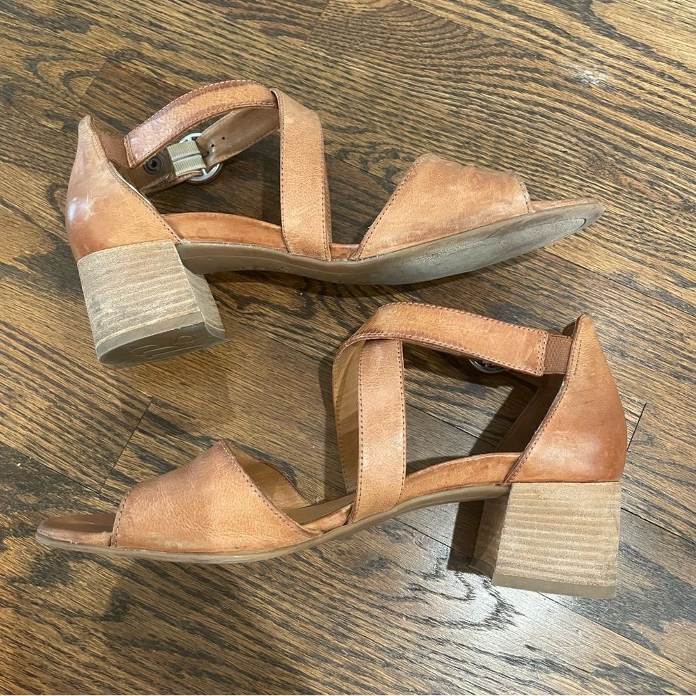 PAUL GREEN Brown Leather Buckle Stacked Block Heel Sandals - Picture 4 of 9